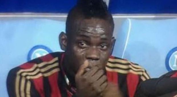Raffaella Fico: «Vi spiego perché Balotelli pianse a Napoli». Ed è gaffe