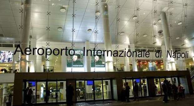 Maltempo, a Capodichino atterraggio impossibile per due aerei: dirottati a Roma e Bari