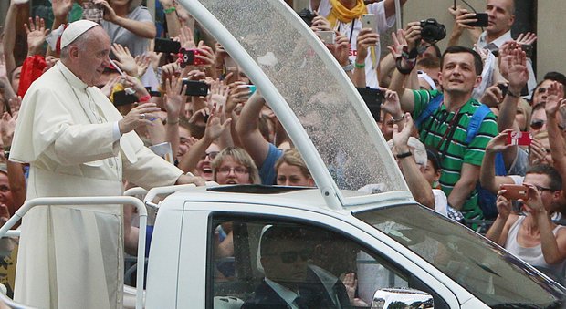 Papa Francesco a Cracovia: «Questa è guerra, ma non di religione»