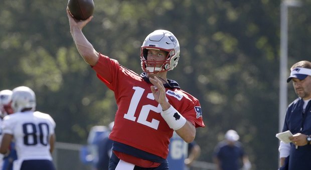 NFL, Tom Brady firma un contratto di due anni da 70 milioni con i Patriots