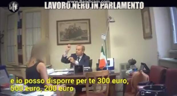 Un frame tratto dal video della trasmissione televisiva 'Le Iene' mostra il deputato Mario Caruso (democrazia solidale centro democratico) mentre viene ripreso da una telecamera nascosta