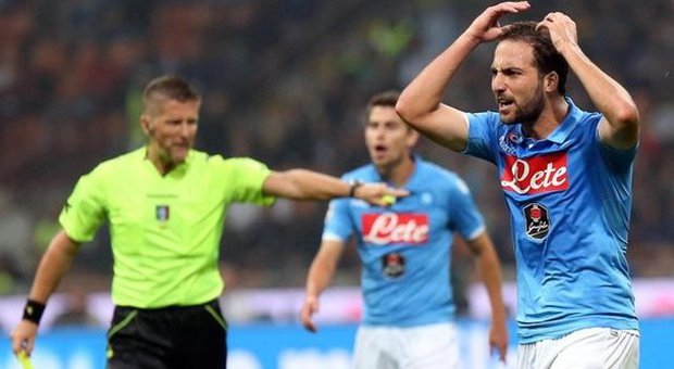 Inter-Napoli finisce con un pareggio Il match si infiamma solo nel finale