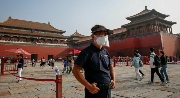 Cina, torna il lockdown per milioni di persone. «Ma la tolleranza zero frena l'economia»