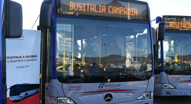Un autobus di Busitalia Campania