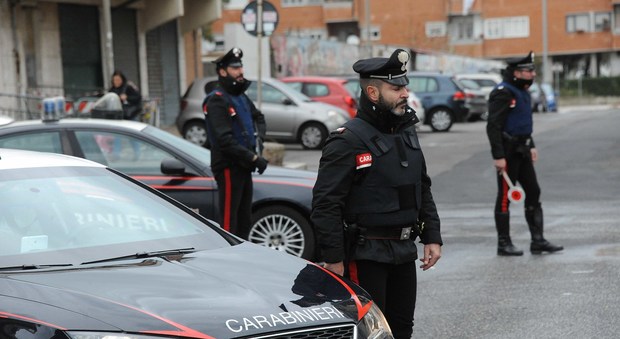 Ariccia, spacciatore arrestato dai carabinieri con quasi due chili di hashish