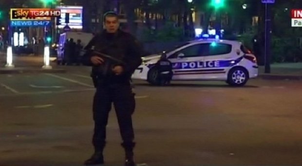 Parigi sotto attacco, esperto 007: "Artificiere arrestato in Belgio, si chiama Mohamed Amri"