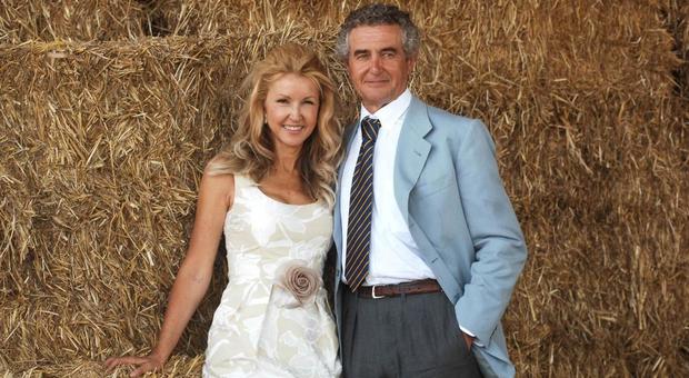 Carlo Benetton con la moglie