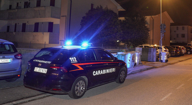 Doppio intervento dei Carabinieri nella stessa sera a casa del ragazzo violento, tradotto al carcere minorile
