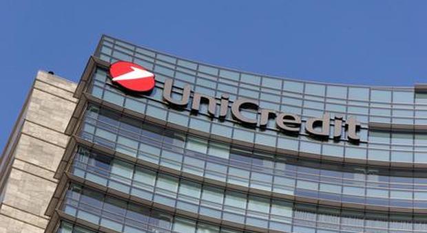 Unicredit: Ft, abbandona accordo con Santander per colosso asset management
