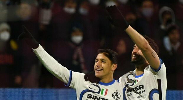 Manita dell'Inter alla Salernitana. Inzaghi tenta l'allungo su Milan e Napoli