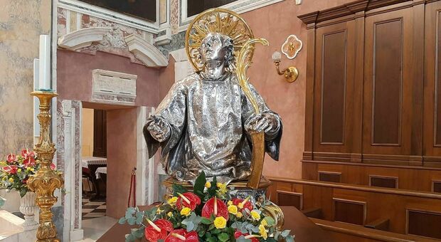 Pozzuoli, «O Divino Proculus»: Puteoli Sacra celebra il santo patrono tra arte e musica