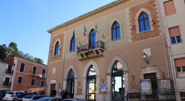 Il palazzo comunale di Monte San Giovanni Campano