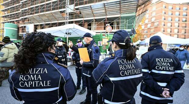 Roma, sgombero a San Basilio: due appartamenti occupati abusivamente da famiglie appartenenti alla 'Ndrangheta