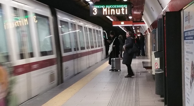 Roma, metro B1 ferma per un calo di tensione: chiuse alcune stazioni