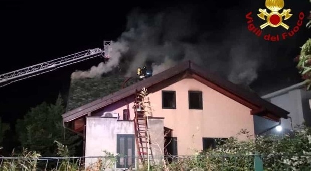 Milano, brucia la villa che gli hanno pignorato: condannato assieme al cugino