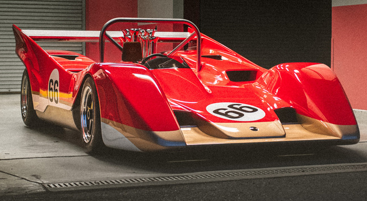 La Lotus 66 era stata progettata da Colin Chapman per partecipare al campionato Can-Am nel 1970, ma non fu mai realizzata. La Lotus ne ha recuperato i disegni e ne realizzerà 10 esemplari.