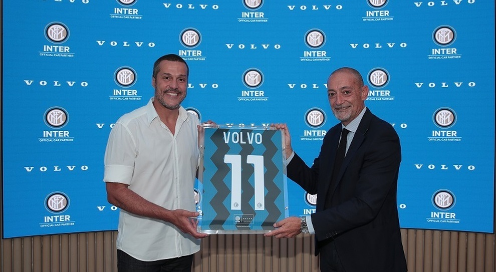 Michele Crisci, presidente di Volvo Car Italia e Julio Cesar, ex portiere dell'Inter