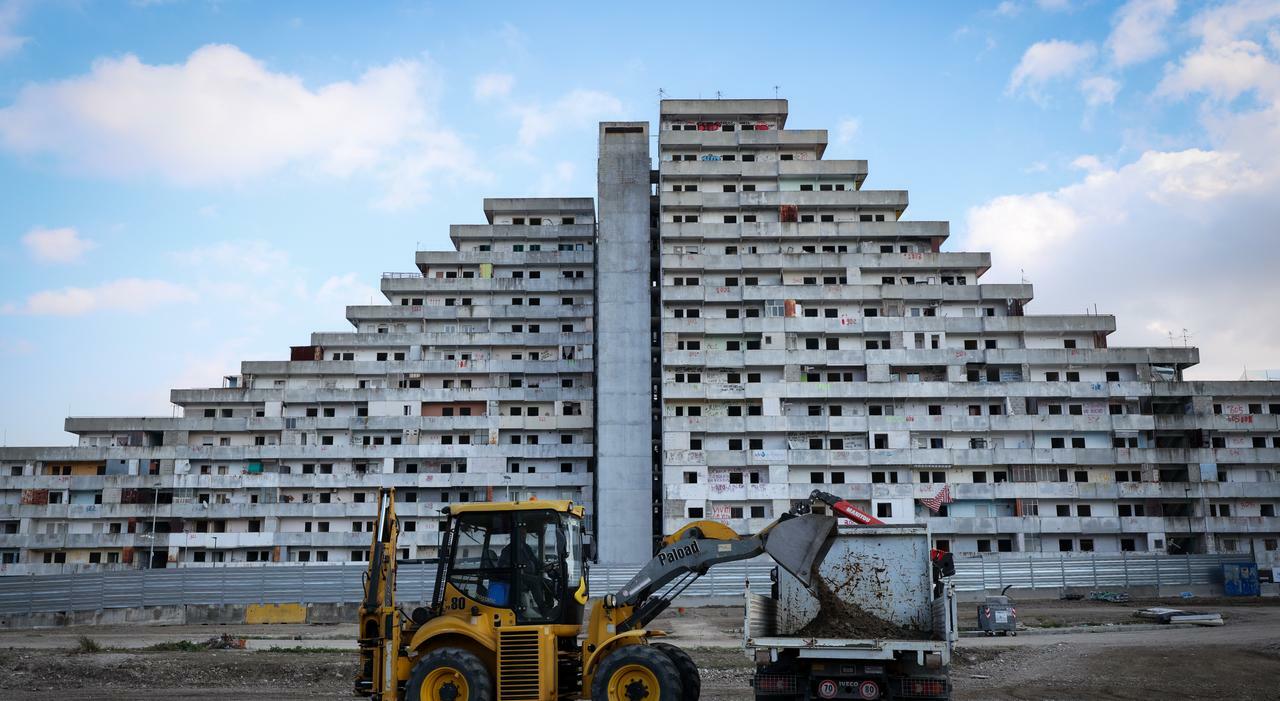 Vele Scampia sgombero: già partito il cantiere del futuro