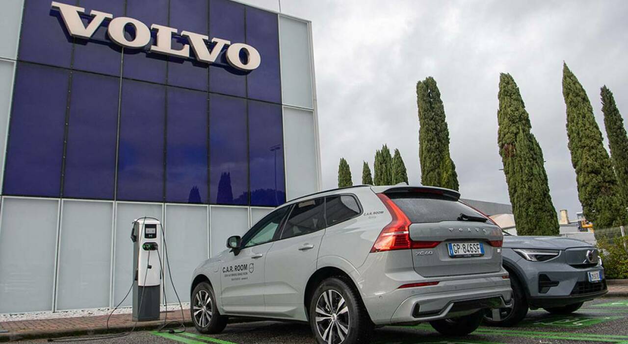 da sinistra Michele Crisci, presidente di Volvo Cars Italia