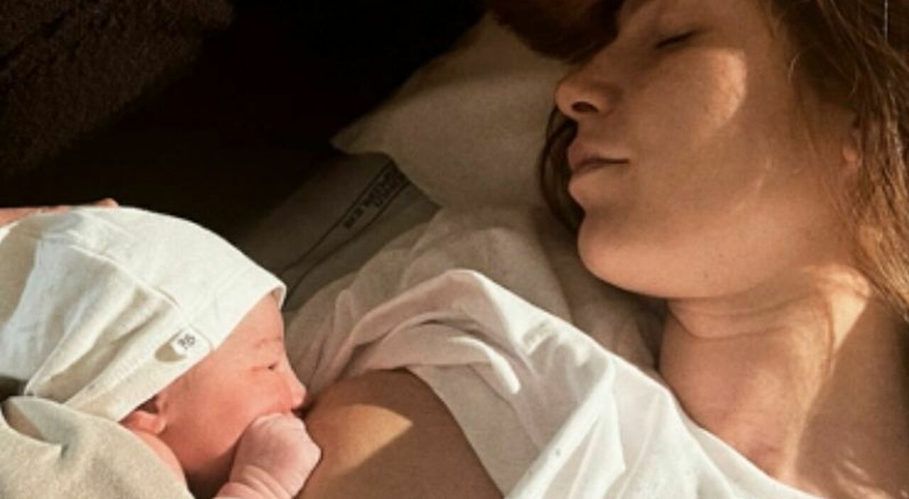 Arianna Cirrincione, il primo messaggio della neo mamma dopo la nascita di  Allegra: &laquo;Siamo in fase di ripresa, grazie a tutti&raquo;