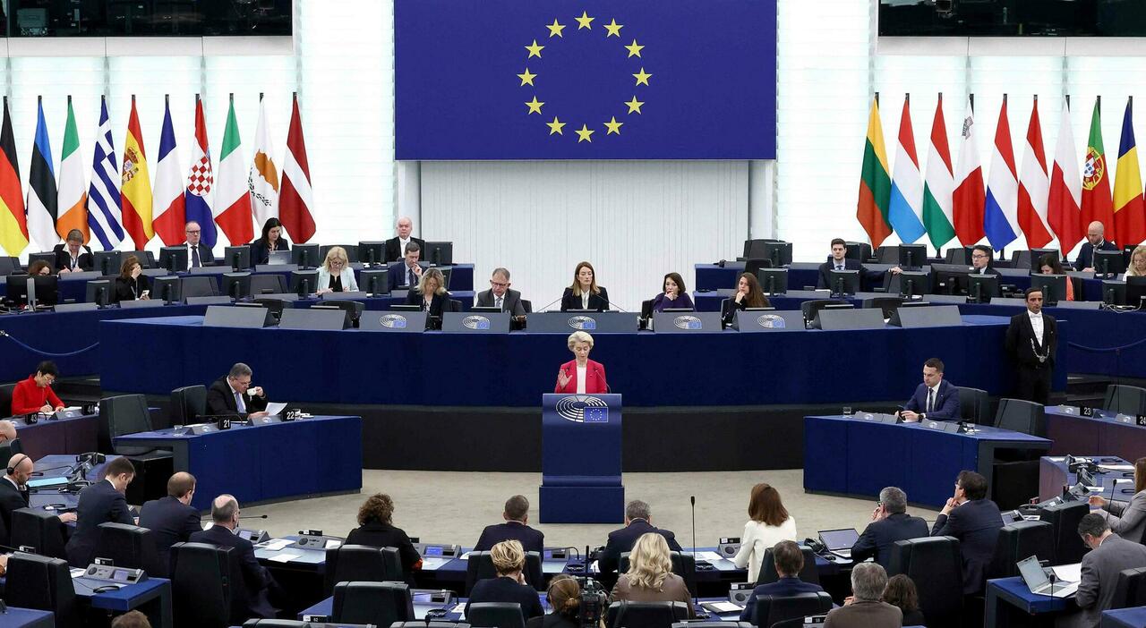 Riarmo, il Parlamento europeo approva il piano: via libera alla risoluzione con ?419 voti favorevoli. Cosa ...