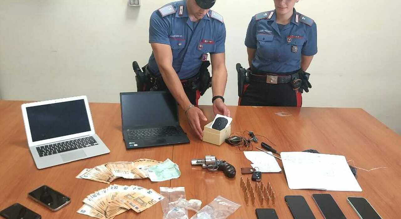 Palestrina sotto shock: smascherata una rete criminale, arrestato un albanese con un arsenale di armi e droga.