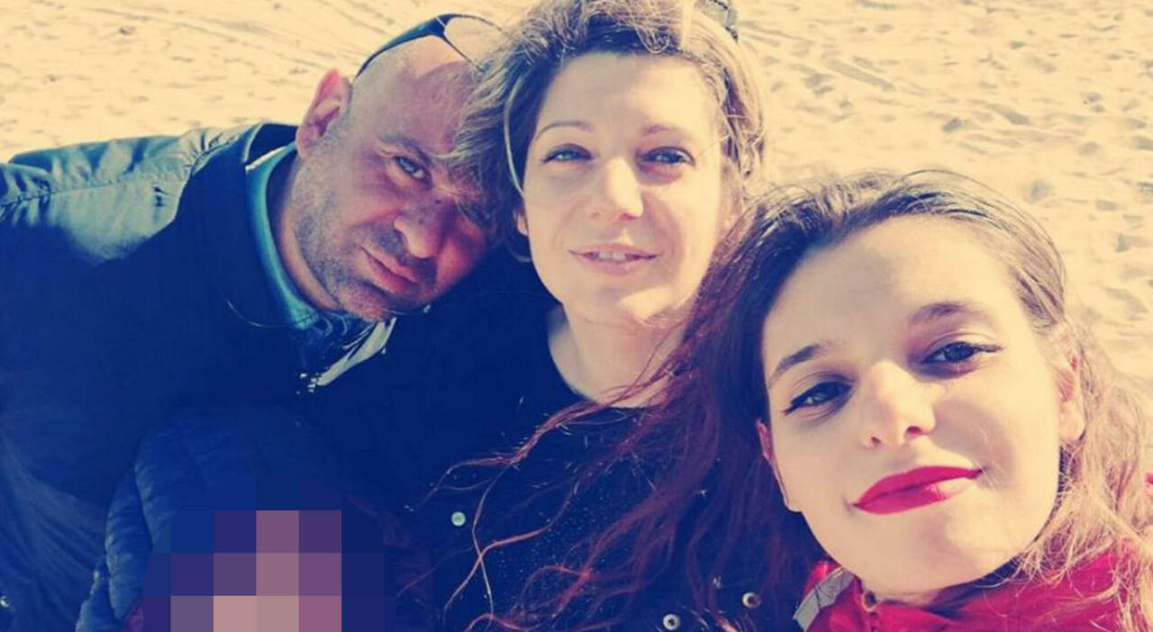 Strage di Nuoro, ora si scava nella vita della famiglia: la malattia di Giusi, i problemi di soldi e le contraddizioni