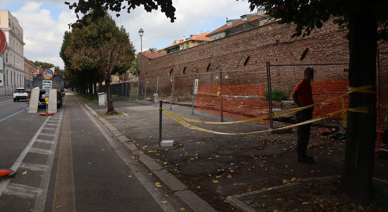 Viale Pretoriano: La Svolta Contro il Degrado, Tende All’Ingresso di Porta Tiburtina!