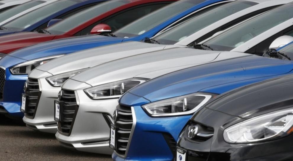 Mercato auto, a novembre in Italia vendite in crescita del 2,17%