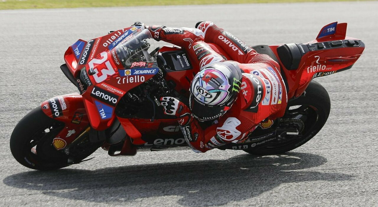 Ducati lidera nuevamente en el segundo día de pruebas de MotoGP en Sepang