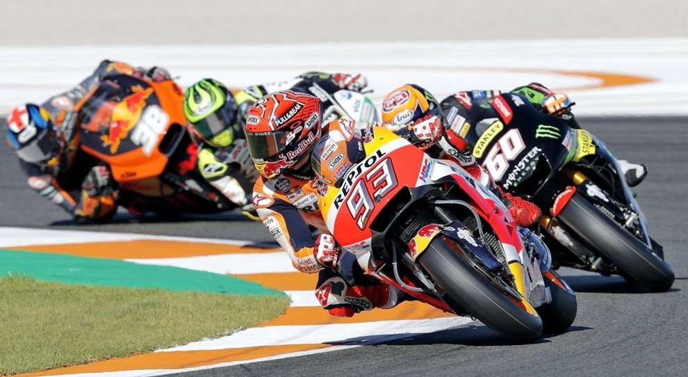 Marquez con la Honda precede i rivali a Valencia