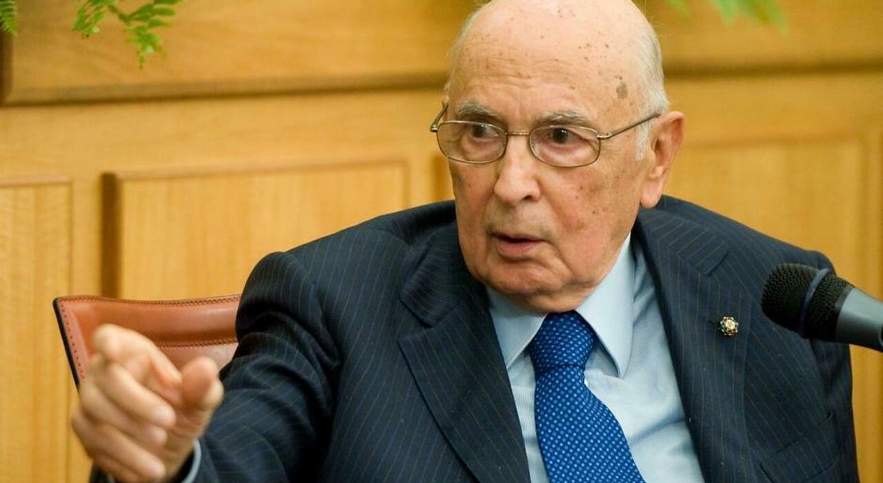 Giorgio Napolitano, ore d'ansia: il quadro clinico si è aggravato. Il  presidente della Repubblica emerito ha 98 anni