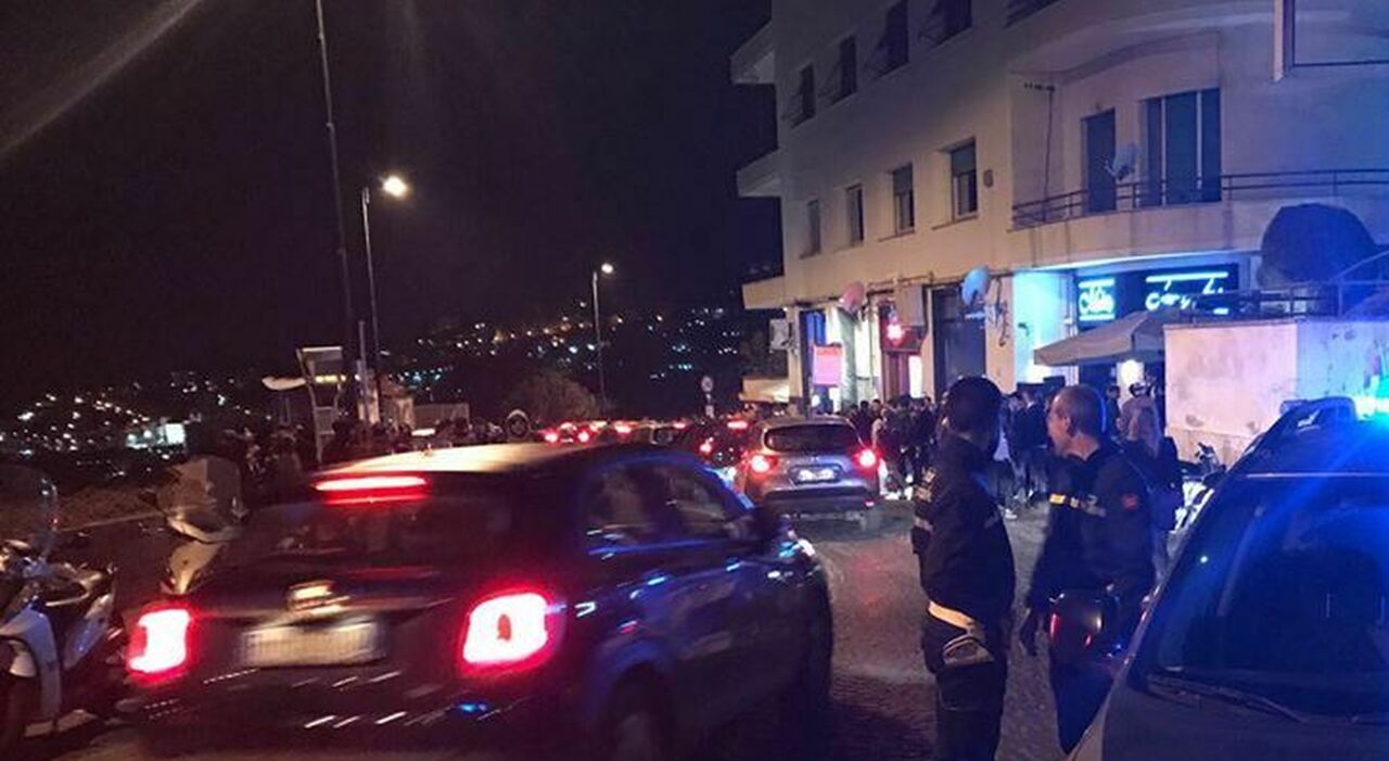 Increased Police Operations in Naples' Nightlife Areas Lead to Multiple Violations and Sanctions