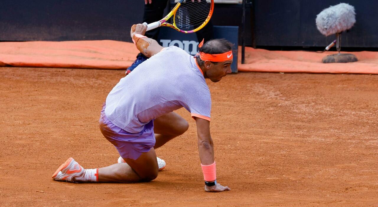 Nadal eliminato da Hurkacz, ultima volta a Roma. Standing ovation del Centrale, ma lui dice "no" alla festa in campo