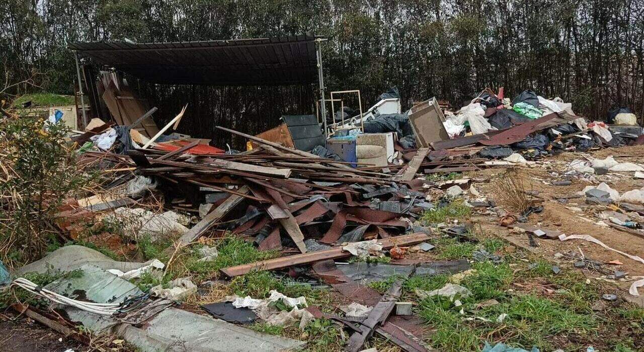 Illegal Dumpsite Inside Educational Institute: A Serious Threat to Students' Health