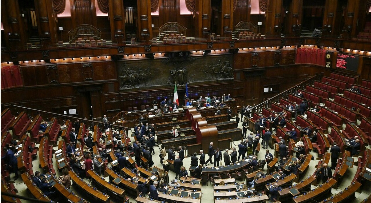 Manovra, Oggi Fiducia E Voto Finale Alla Camera: Il Governo Incassa La ...