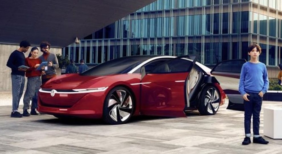 Guida autonoma e Adas: con IQ.DRIVE. Volkswagen lancia campagna che anticipa il futuro