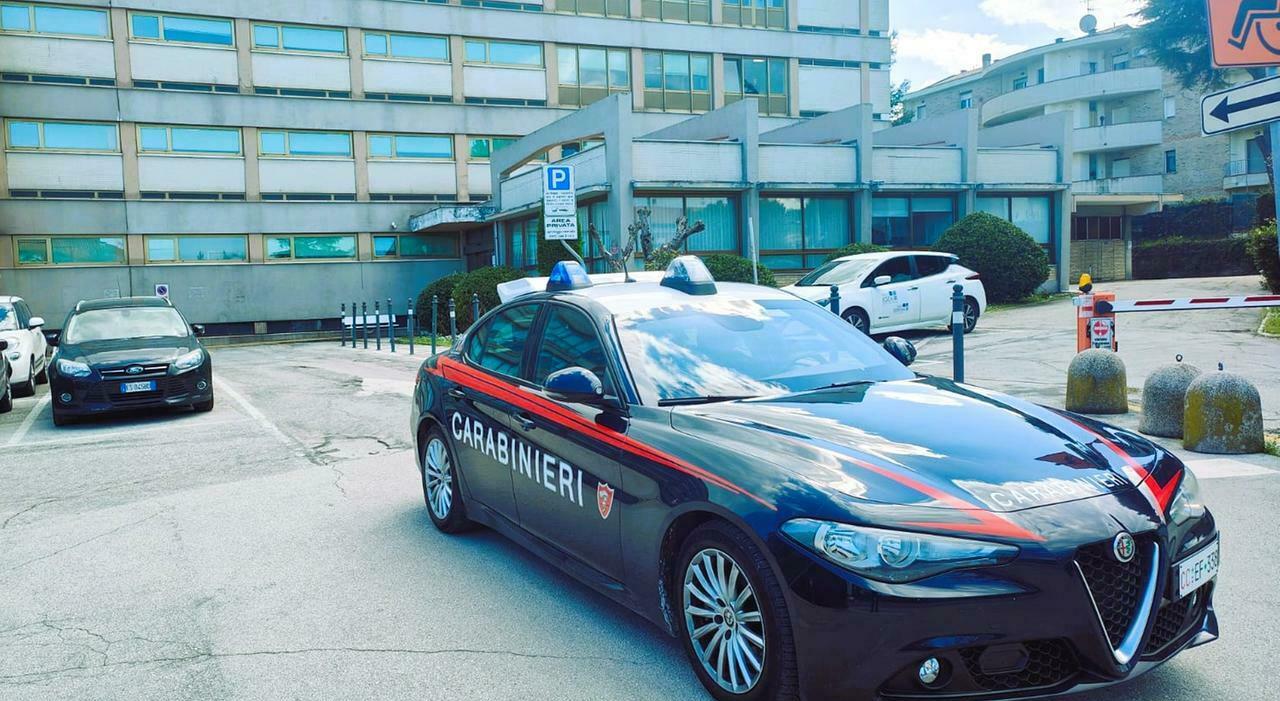 Ancona, choc a Villa Igea: si ubriaca prima di essere operato e aggredisce medici e carabinieri