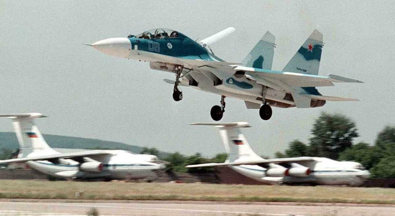 Taiwan sotto assedio cinese: 24 jet militari invadono lo spazio aereo (e c'è un incidente con il Canada)