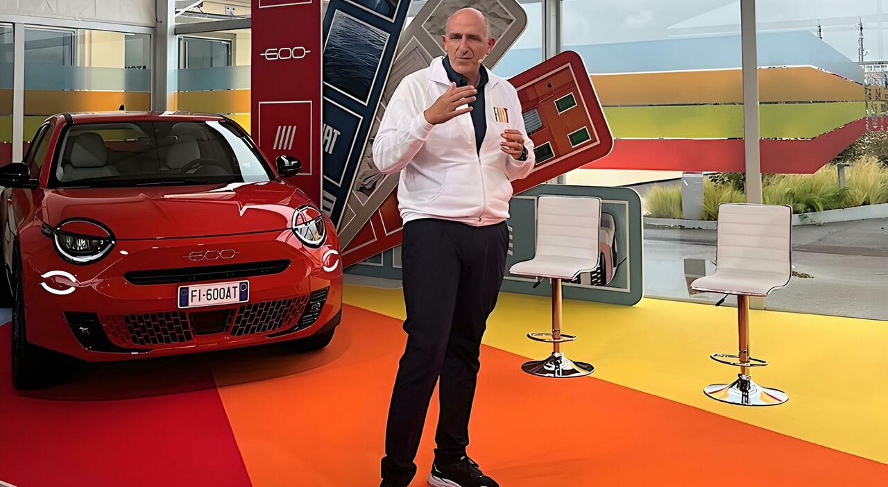 Gaetano Thorel (head Fiat Europe) alla presentazione della 600e