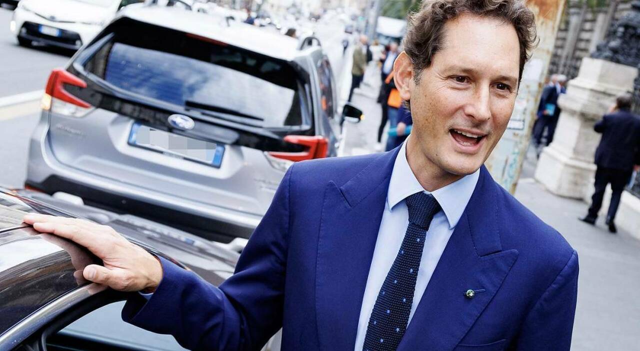 Il presidente di Stellantis John Elkann