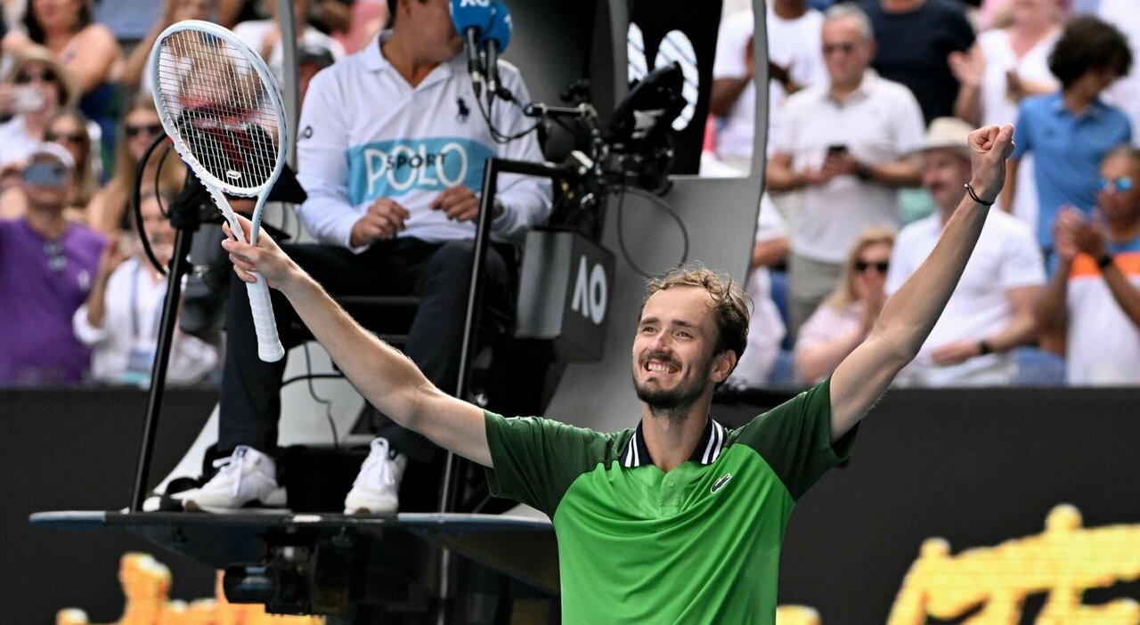 Daniil Medvedev se qualifie pour les demi-finales de l'Open d'Australie