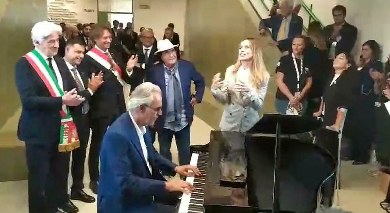 Bocelli al piano, cantano Al Bano e Serena Autieri: Sforzacosta battezza così l