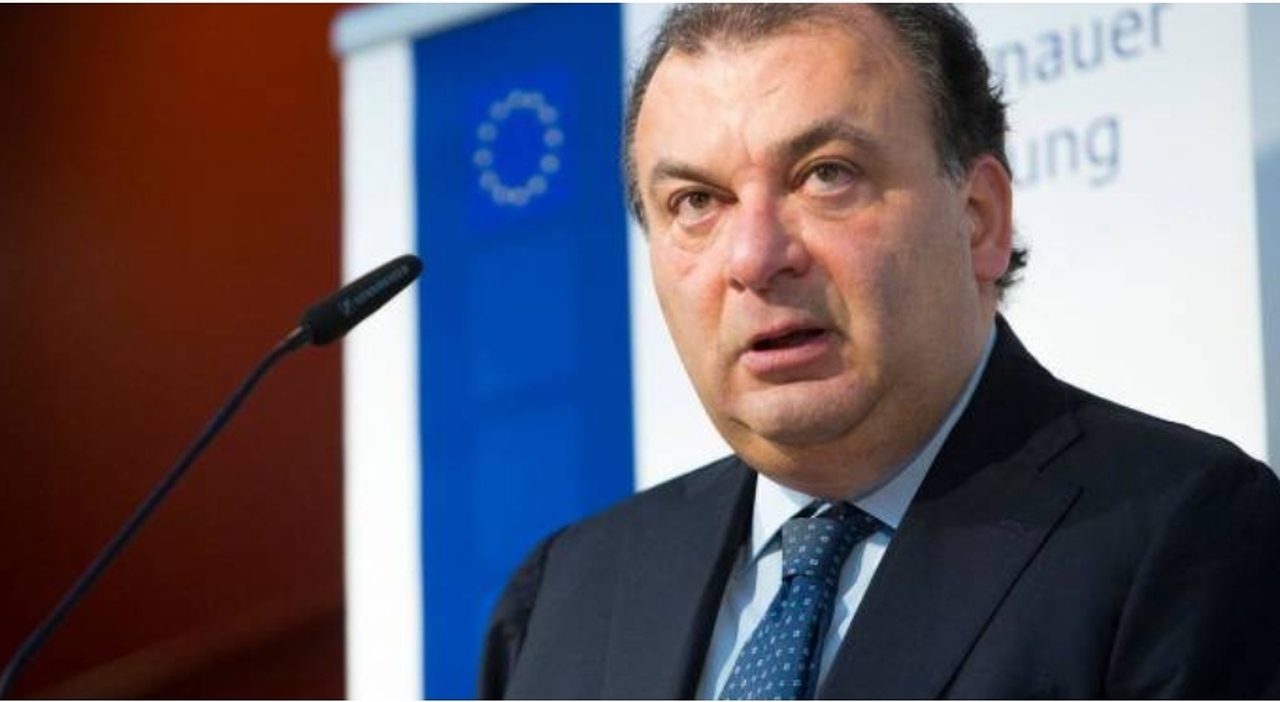 Inchiesta Huawei, Martusciello: «Non mi candiderò alla presidenza della Campania»