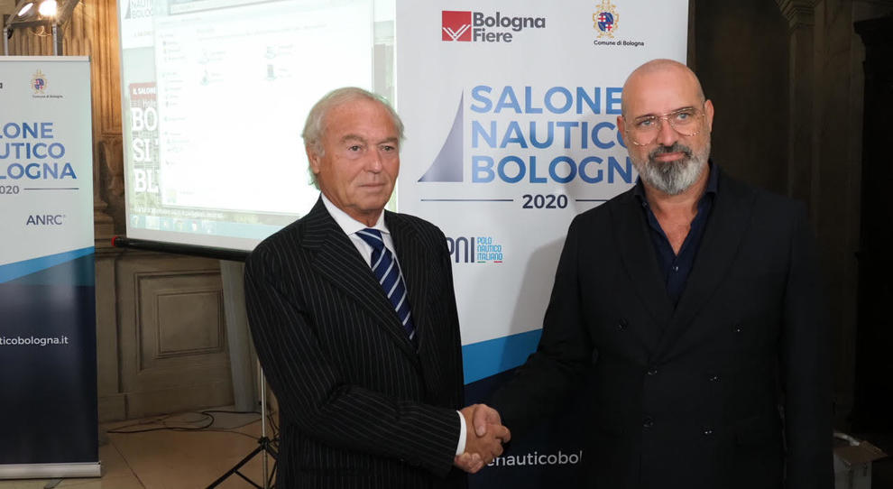 Da sinistra Gennaro Amato, presidente del PNI (Polo Nautico Italiano) con l assessore al Bilancio del comune di Bologna Davide Conte