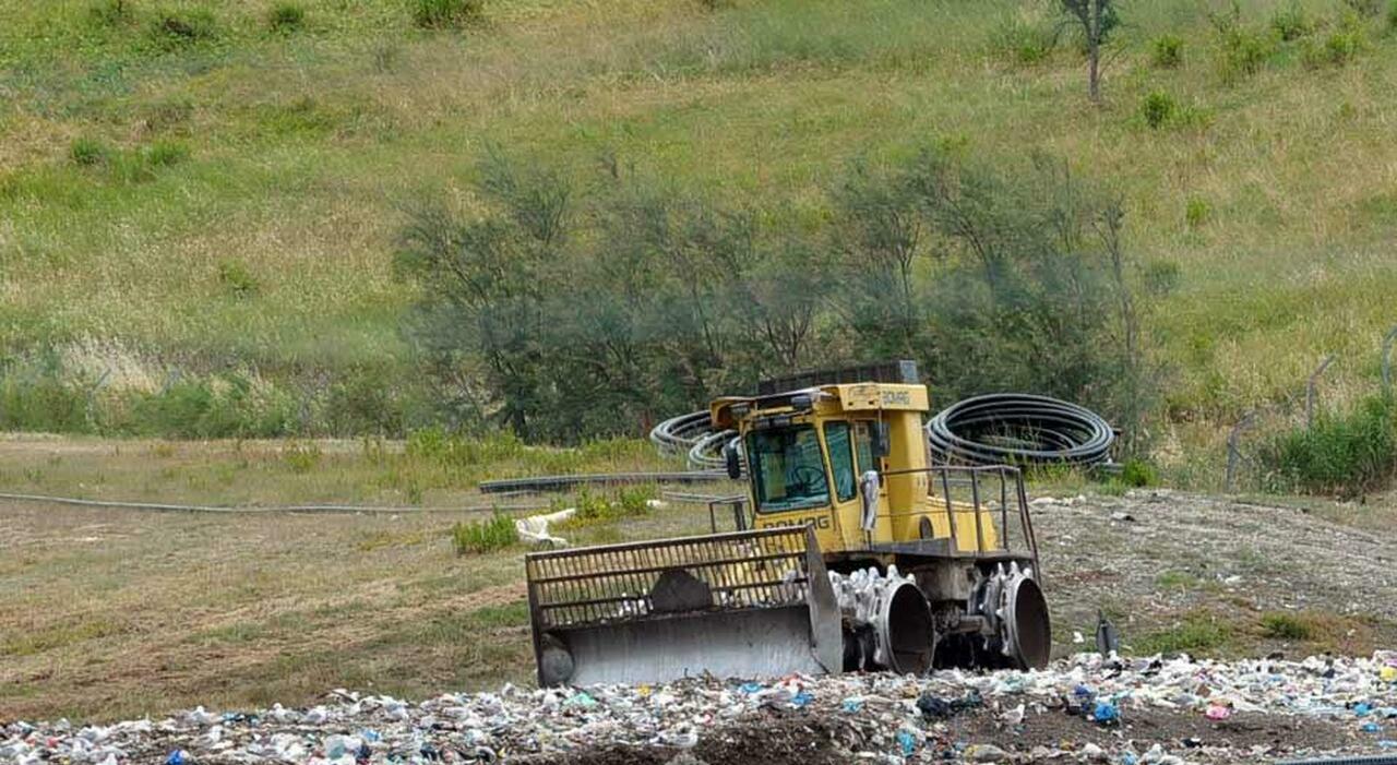 Caos rifiuti, il piano della Regione: «Serve il termovalorizzatore». Le ipotesi: a Corinaldo o nel Pesarese