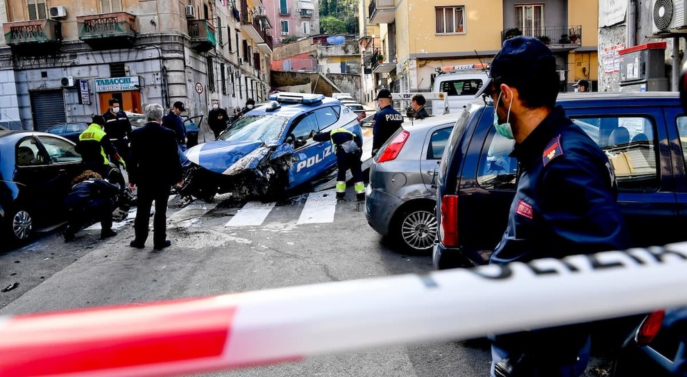 Poliziotto Ucciso A Napoli La Perizia Choc In Auto A All Ora Cos I Rom Ammazzarono