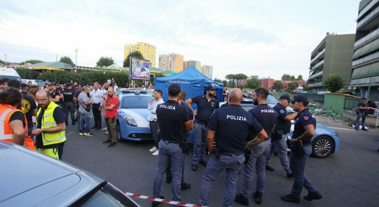 Agguato A Roma: Uomo Ucciso In Auto, Gambizzata La Compagna. Terrore In ...