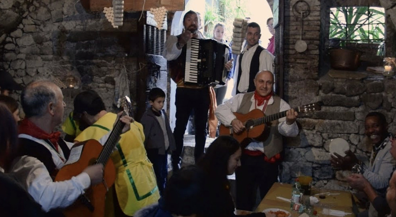 Il programma della festa di San Martino a Formello con sbandieratori e passeggiate a dorso degli asinelli