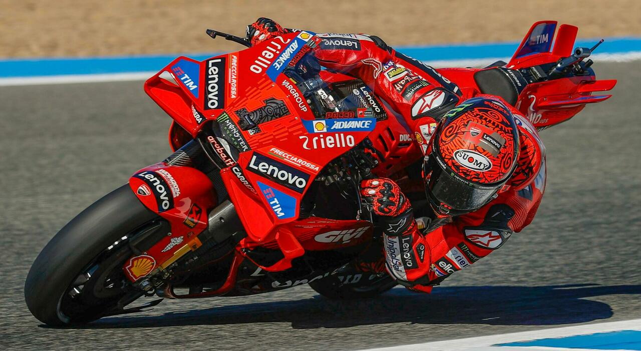 Francesco Bagnaia establece el mejor tiempo en las precalificaciones de MotoGP en Jerez